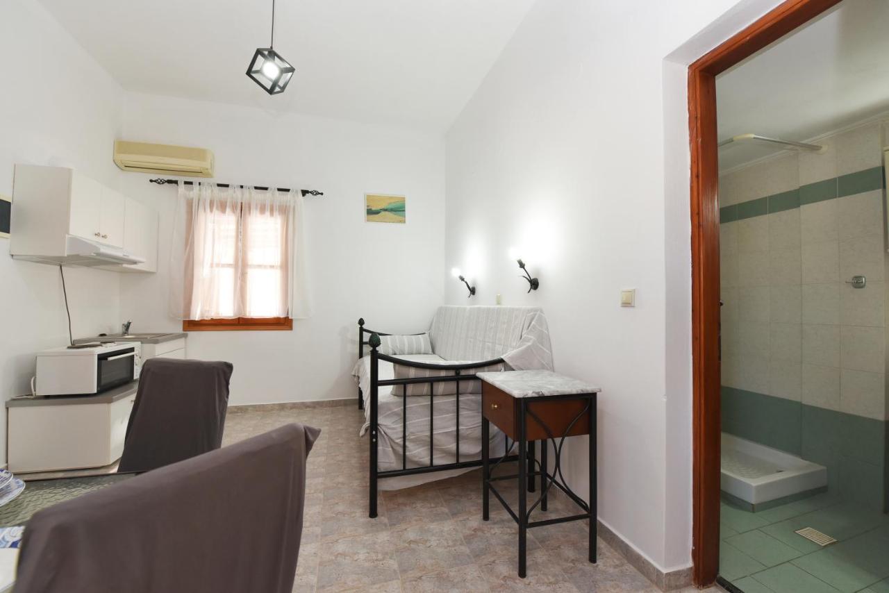 Klotho Apartment Posidhonía Exterior photo